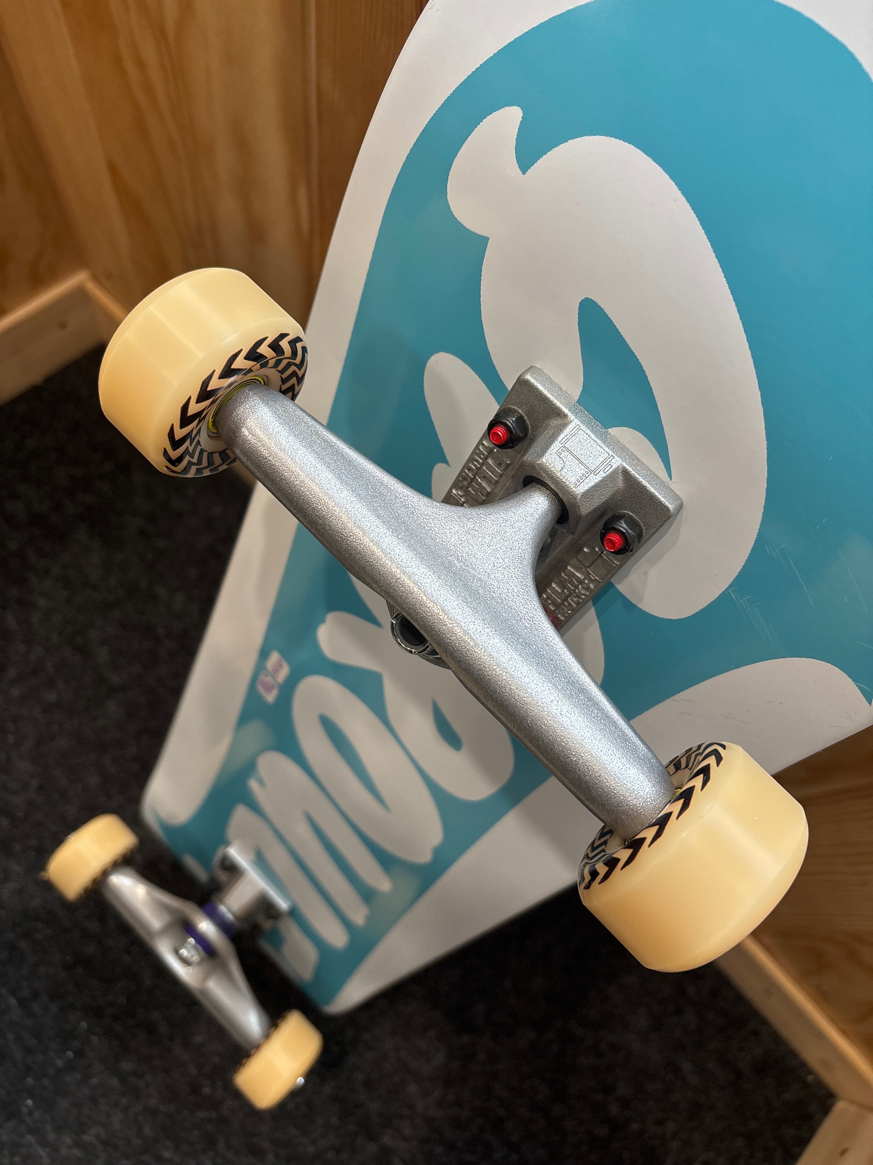 BOARD COMPLET ÇA ROULE ?