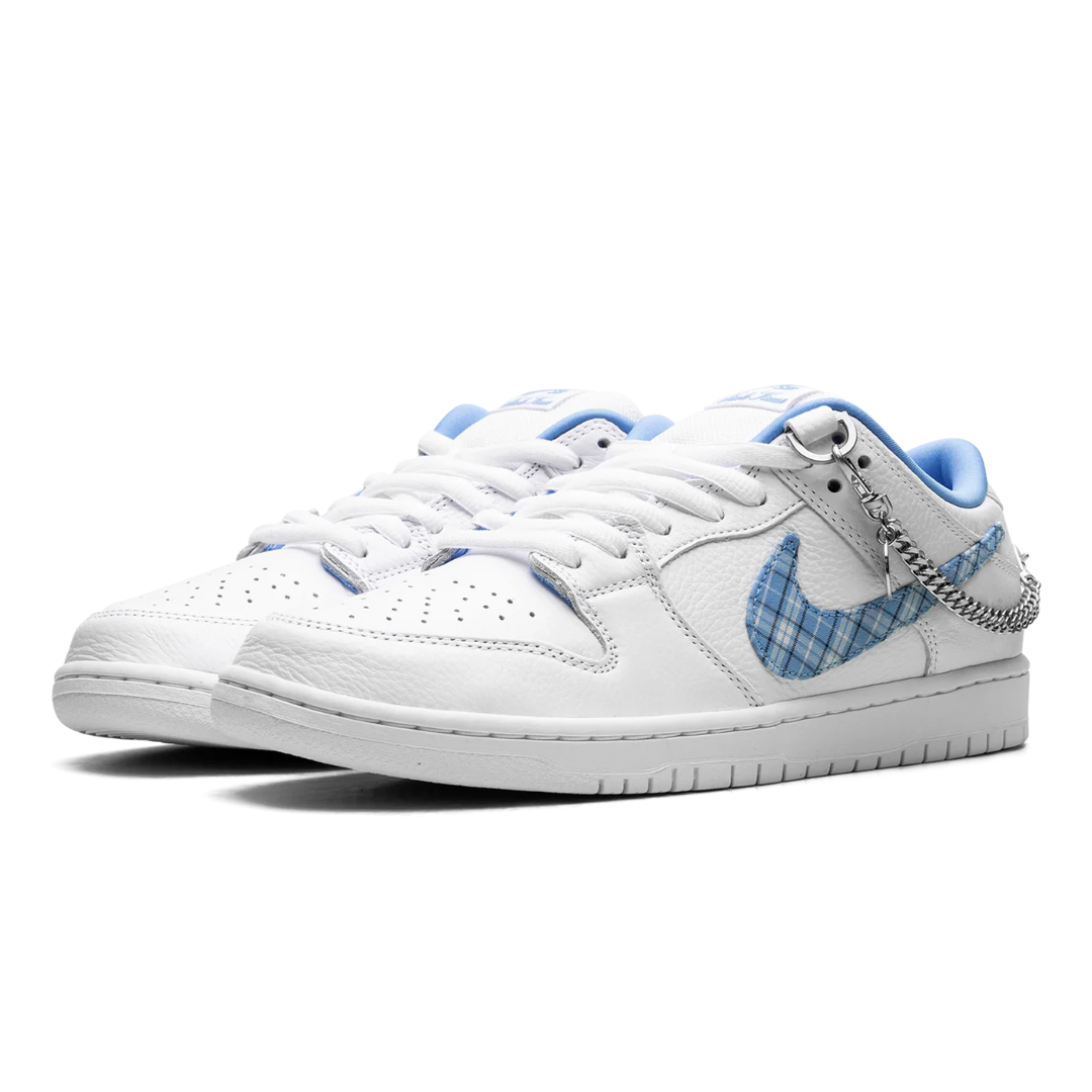 NIKE SB DUNK LOW PRO NICOLE HAUSE