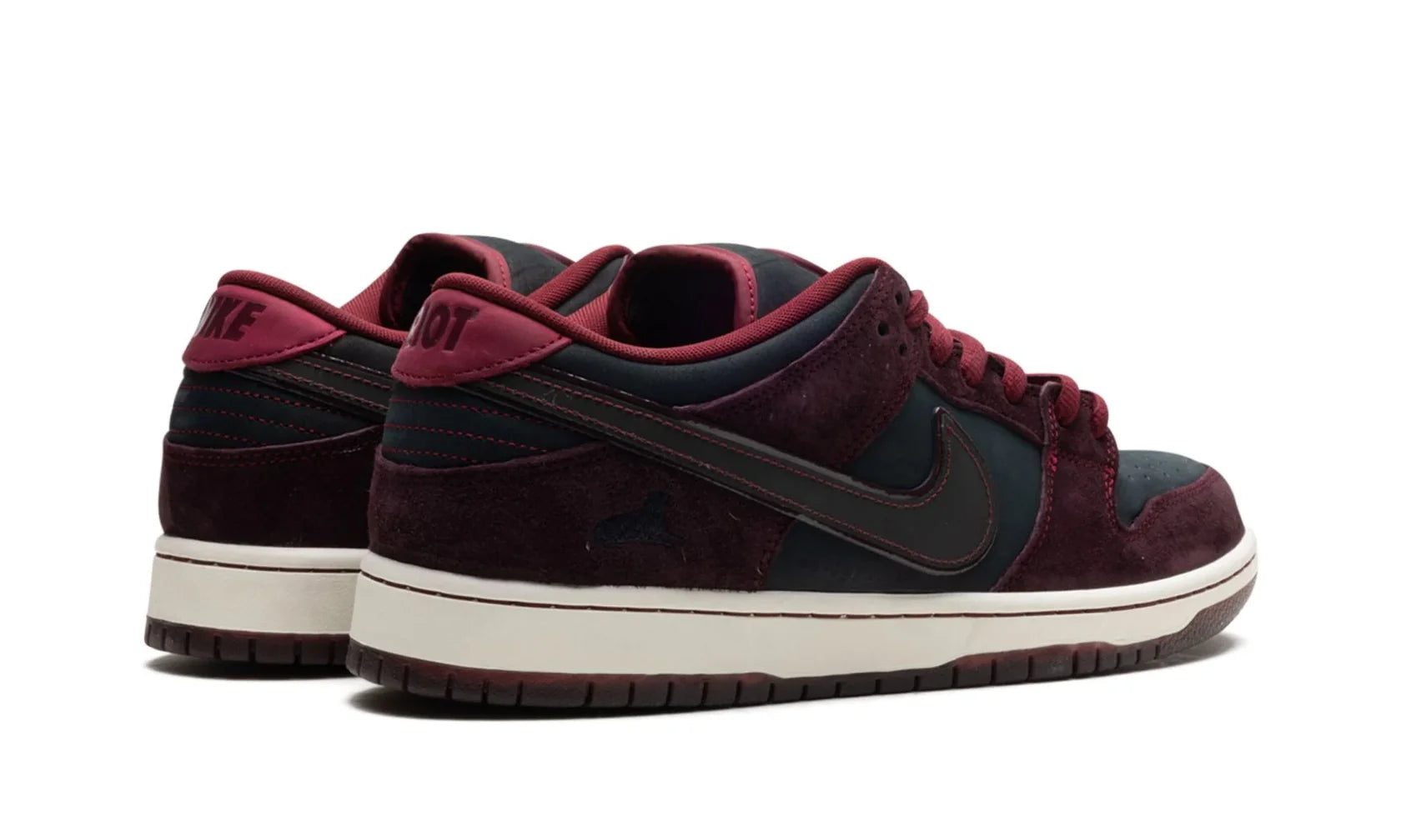 Dunk sb Riot skateshop