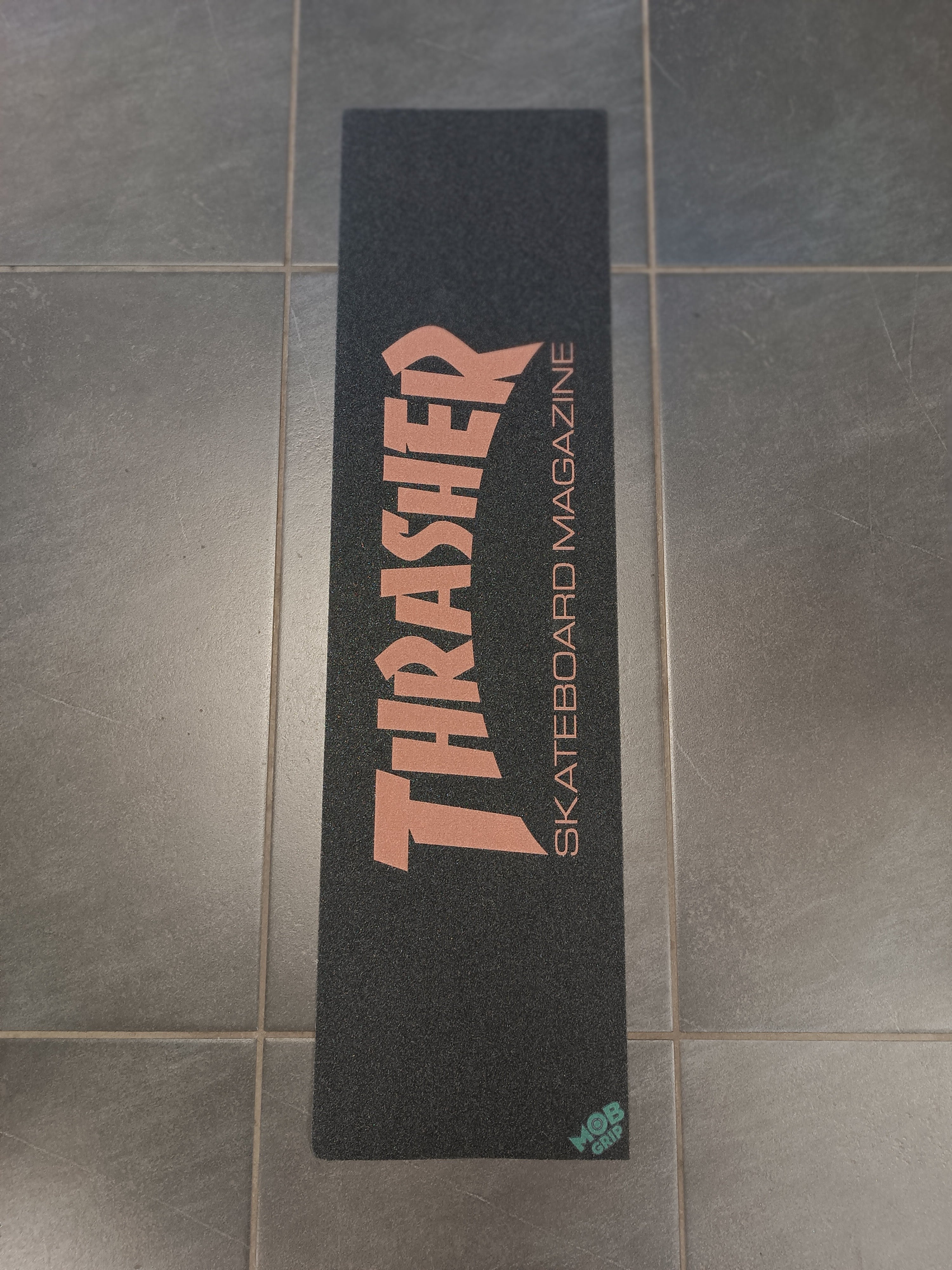 Grip Mob Grip x Thrasher Orange 9" x 33" – Adhérence & Style